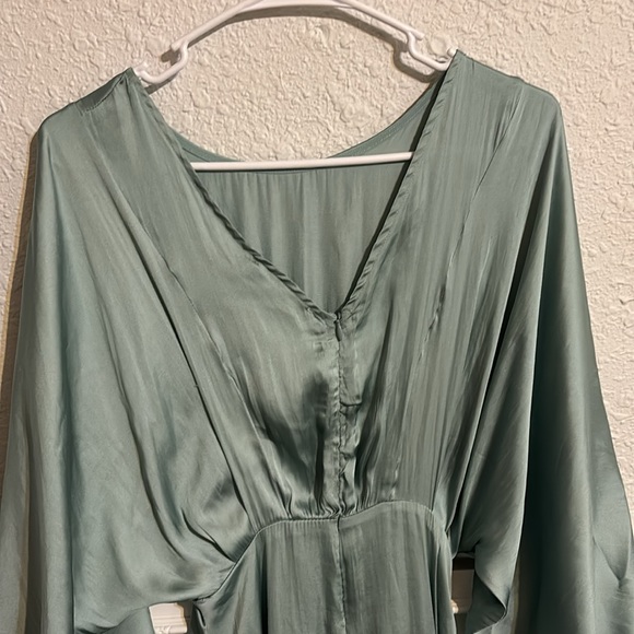 Women’s ASTR The Label Blue Silk Dress - Picture 5 of 7